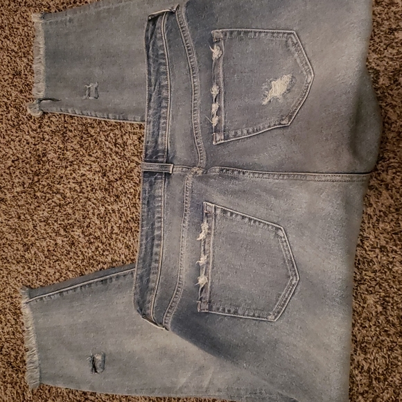 Torrid Distressed Jeans - Picture 6 of 6